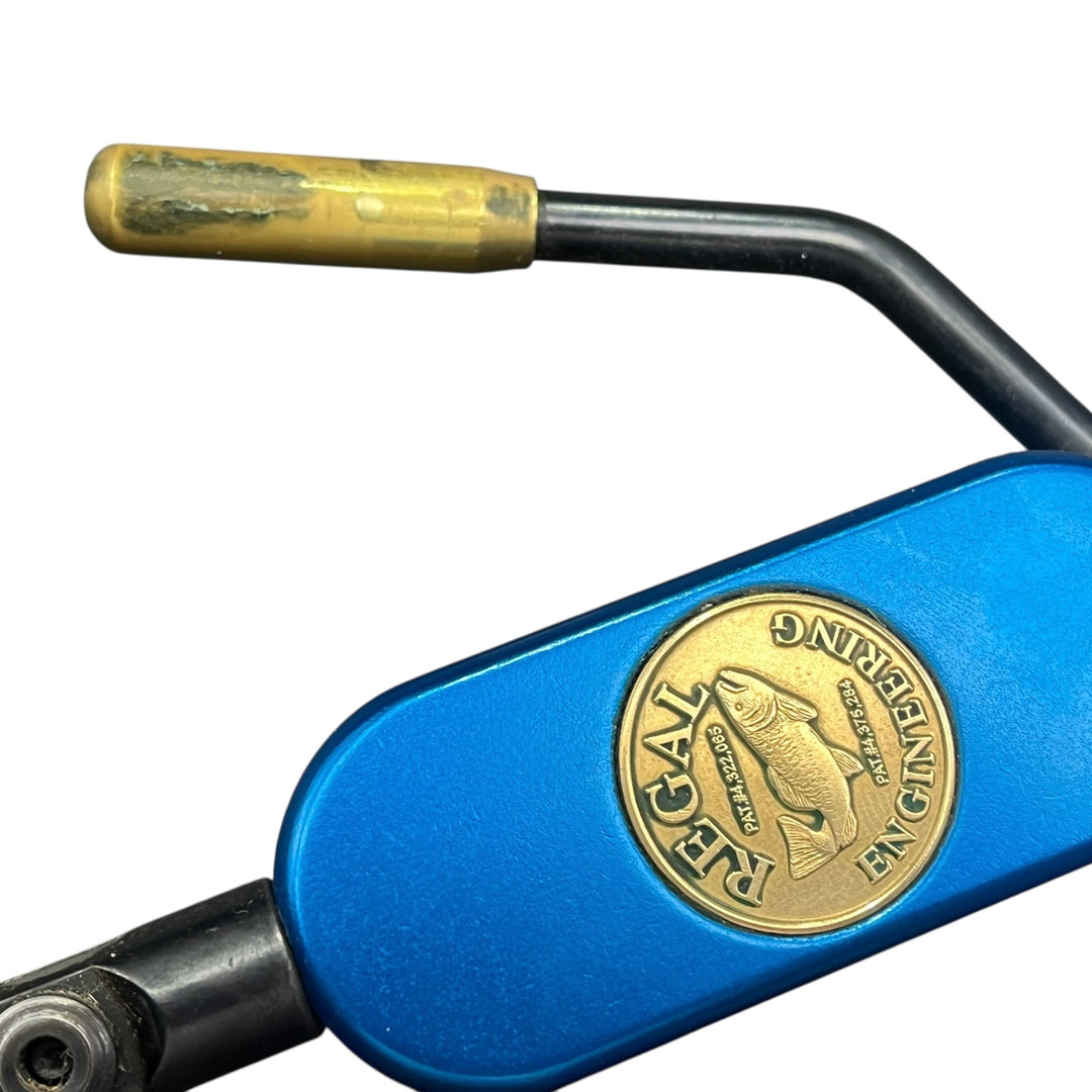 Regal Medallion Big Game Vise w/ Bronze Traditional Base and Midge Jaw