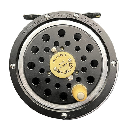 Pflueger Medalist 1494-1/2 Reel