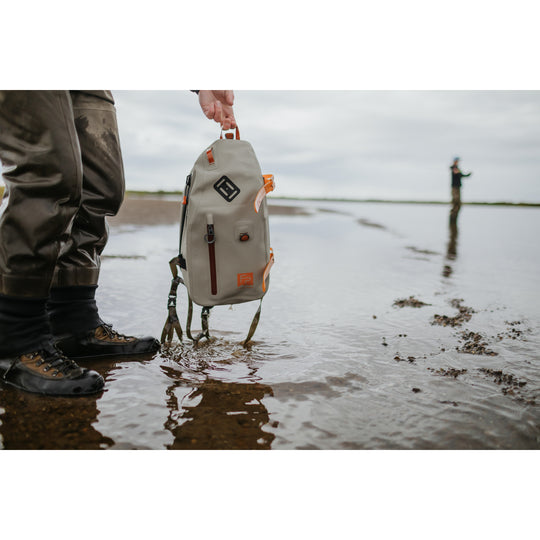 Fishpond Thunderhead Submersible Sling
